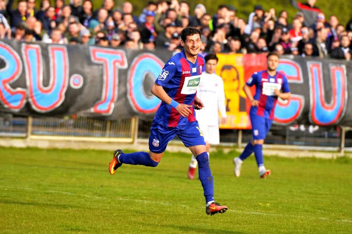 CSA STEAUA - CS FC DINAMO 3-0 // VIDEO + FOTO Steaua a umilit-o pe Dinamo în duelul cu parfum de derby din Liga 4 » Echipa lui Marius Lăcătuș, tot mai aproape de promovare