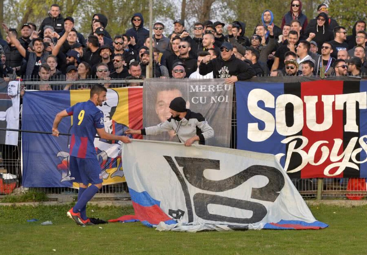 CSA STEAUA - CS FC DINAMO 3-0 // VIDEO + FOTO Steaua a umilit-o pe Dinamo în duelul cu parfum de derby din Liga 4 » Echipa lui Marius Lăcătuș, tot mai aproape de promovare