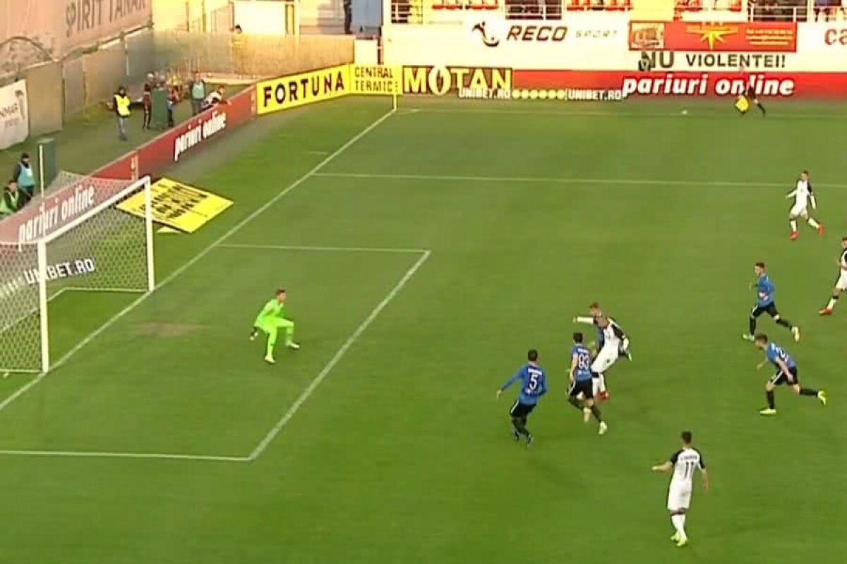 ASTRA - VIITORUL // VIDEO+FOTO Gol fabulos marcat de Denis Alibec » Cursă de 45 de metri și slalom printre adversari!