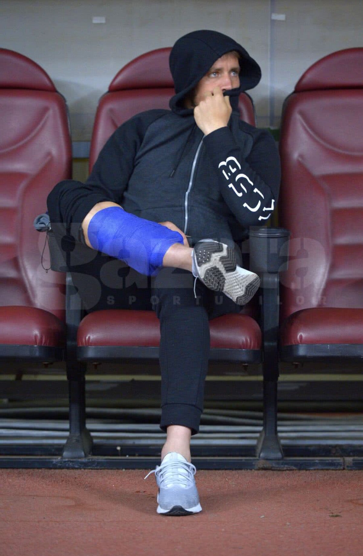 FCSB - SEPSI // FOTO Mihai Pintilii s-a ACCIDENTAT din nou! Mihai Teja l-a introdus în locul lui pe Olimpiu Moruțan