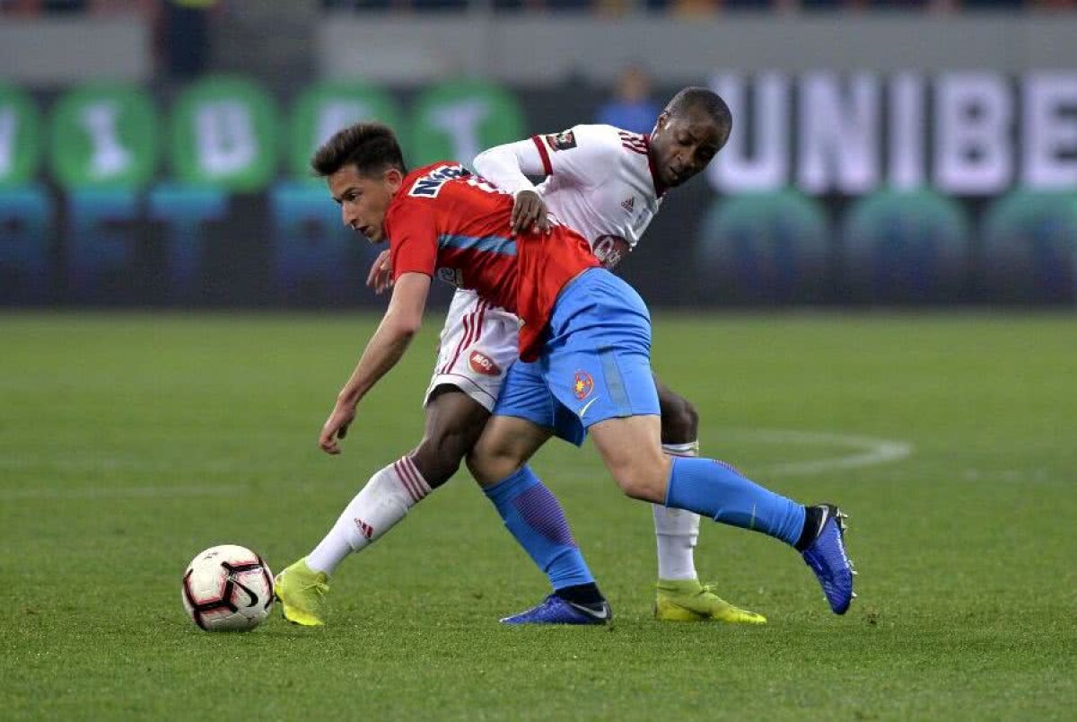 FCSB - Sepsi // VIDEO Olimpiu Moruțan, mazilit la pauză după ce fusese introdus în minutul 18! Înlocuitorul lui a scos penalty și a dat gol