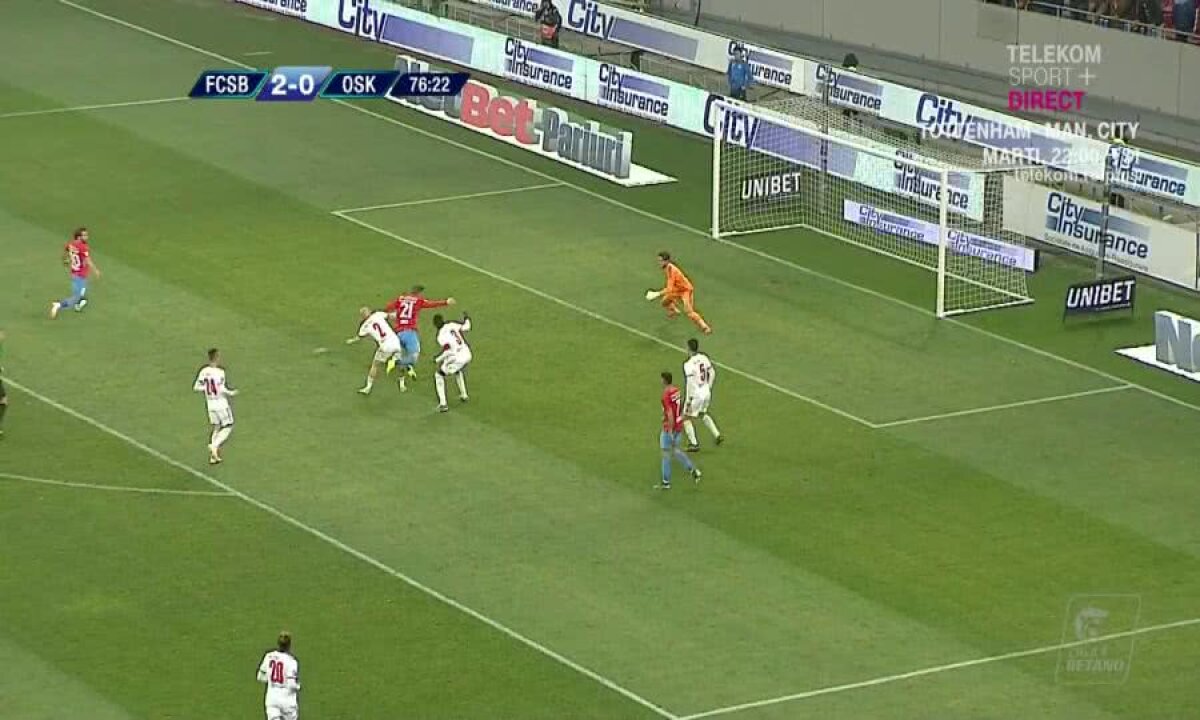 FCSB - SEPSI 2-0 // FOTO Fază controversată în FCSB - Sepsi: Hora, avertizat pentru simulare, după un contact în careu