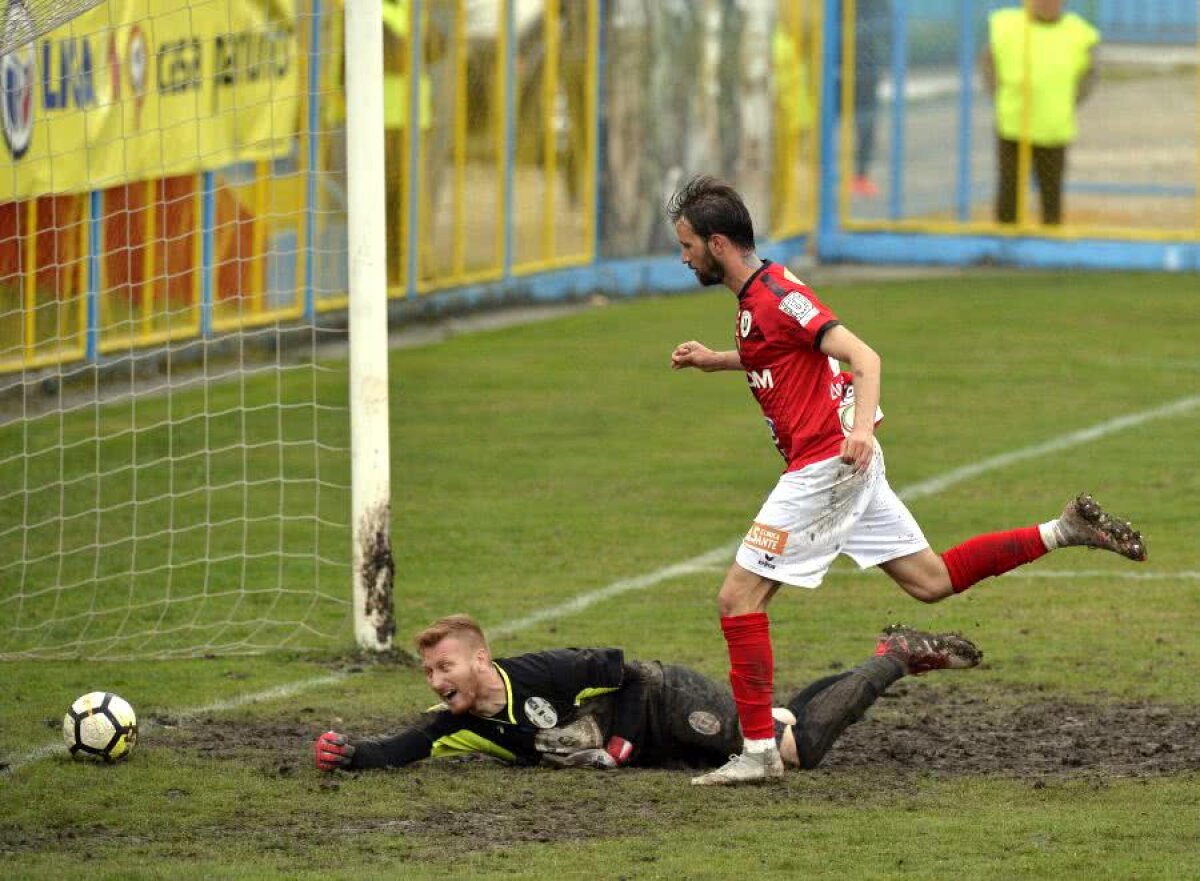 LIGA 2, ETAPA 29 // DACO-GETICA - U CLUJ 2-6 // FOTO + VIDEO L-au salvat pe Bogdan Lobonț: „șepcile roșii” s-au dezlănțuit la București