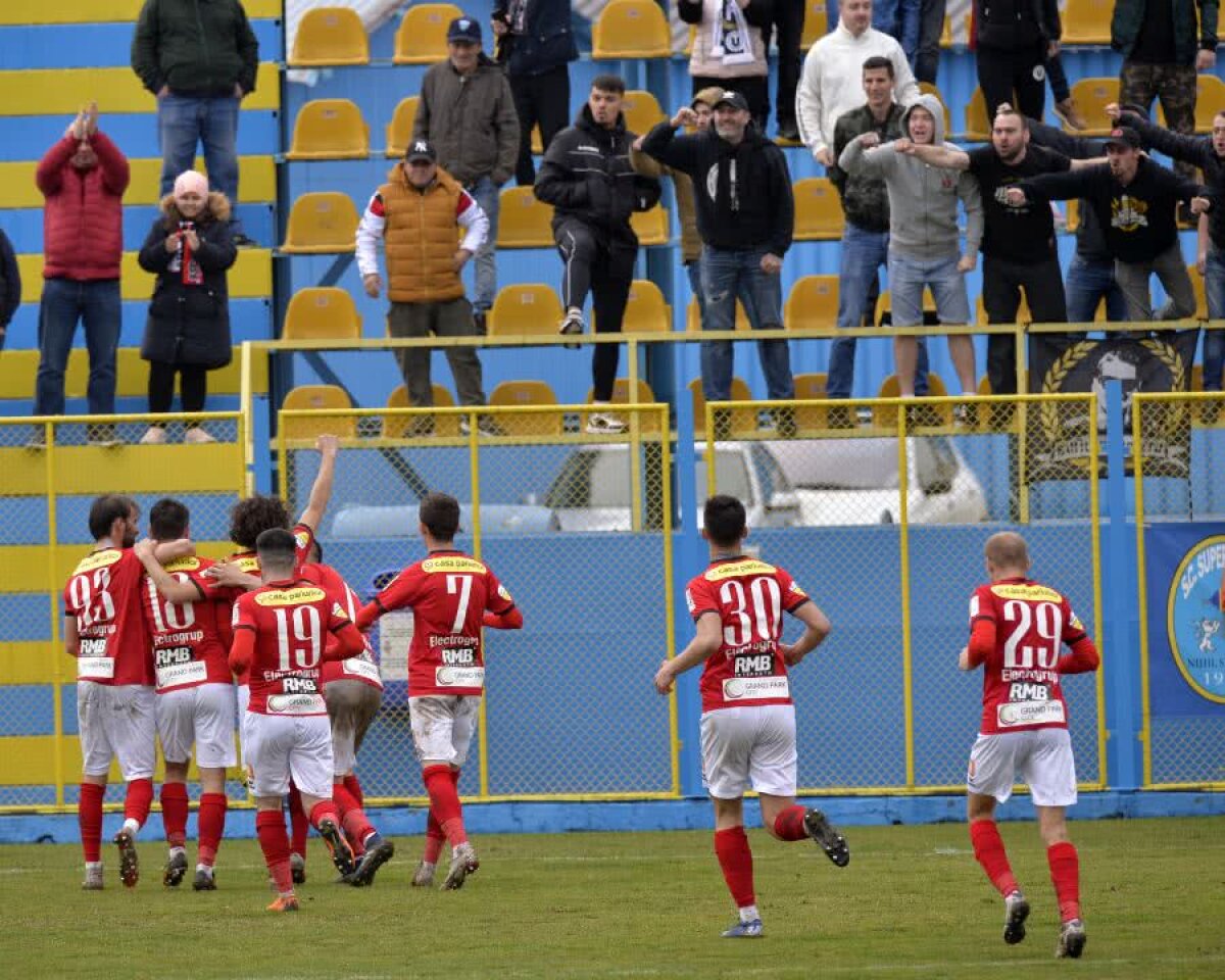 LIGA 2, ETAPA 29 // DACO-GETICA - U CLUJ 2-6 // FOTO + VIDEO L-au salvat pe Bogdan Lobonț: „șepcile roșii” s-au dezlănțuit la București