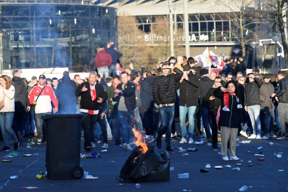 Ajax - Juventus // VIDEO+FOTO Poliția i-a atacat pe fanii olandezi cu tunuri cu apă lângă stadion + Numeroase arestări