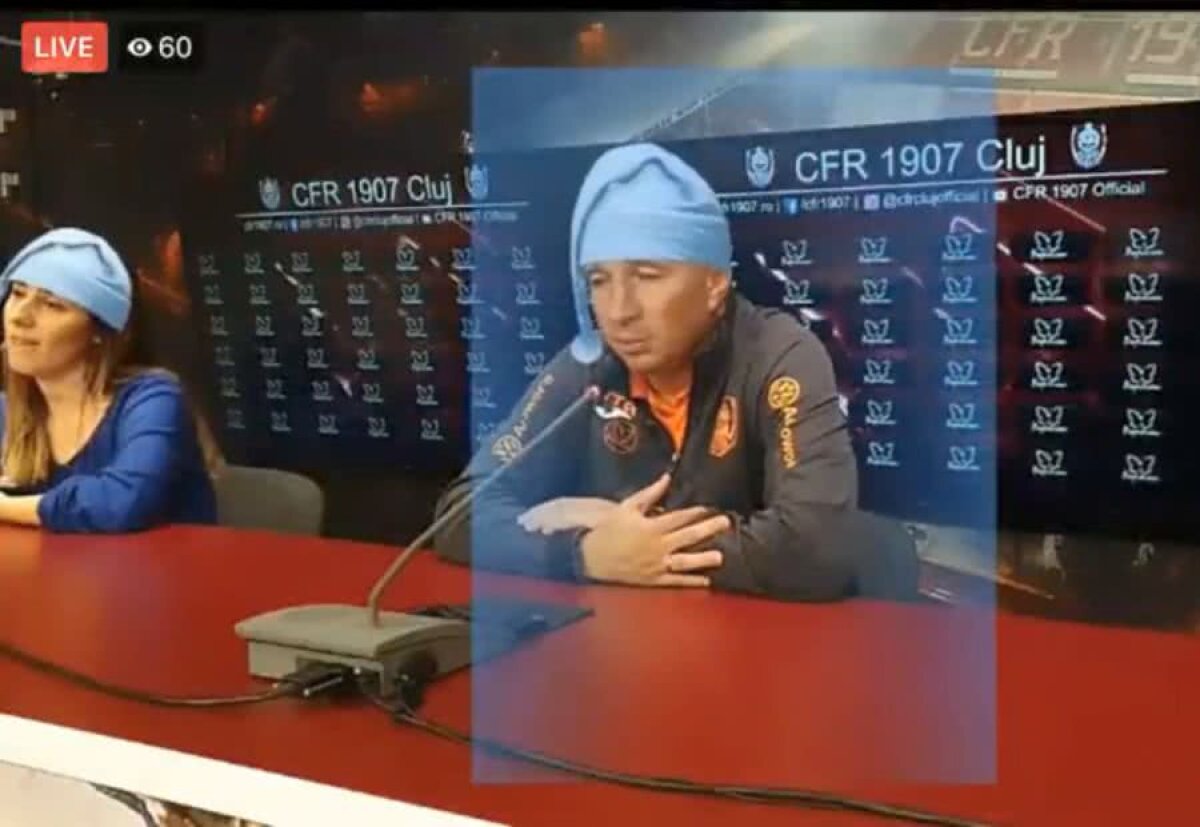 CFR CLUJ - FCSB // VIDEO+FOTO Gafă incredibilă: Dan Petrescu, unchiul Scrooge de la CFR Cluj! Clubul din Gruia i-a pus căciulă de noapte în timpul conferinței :D