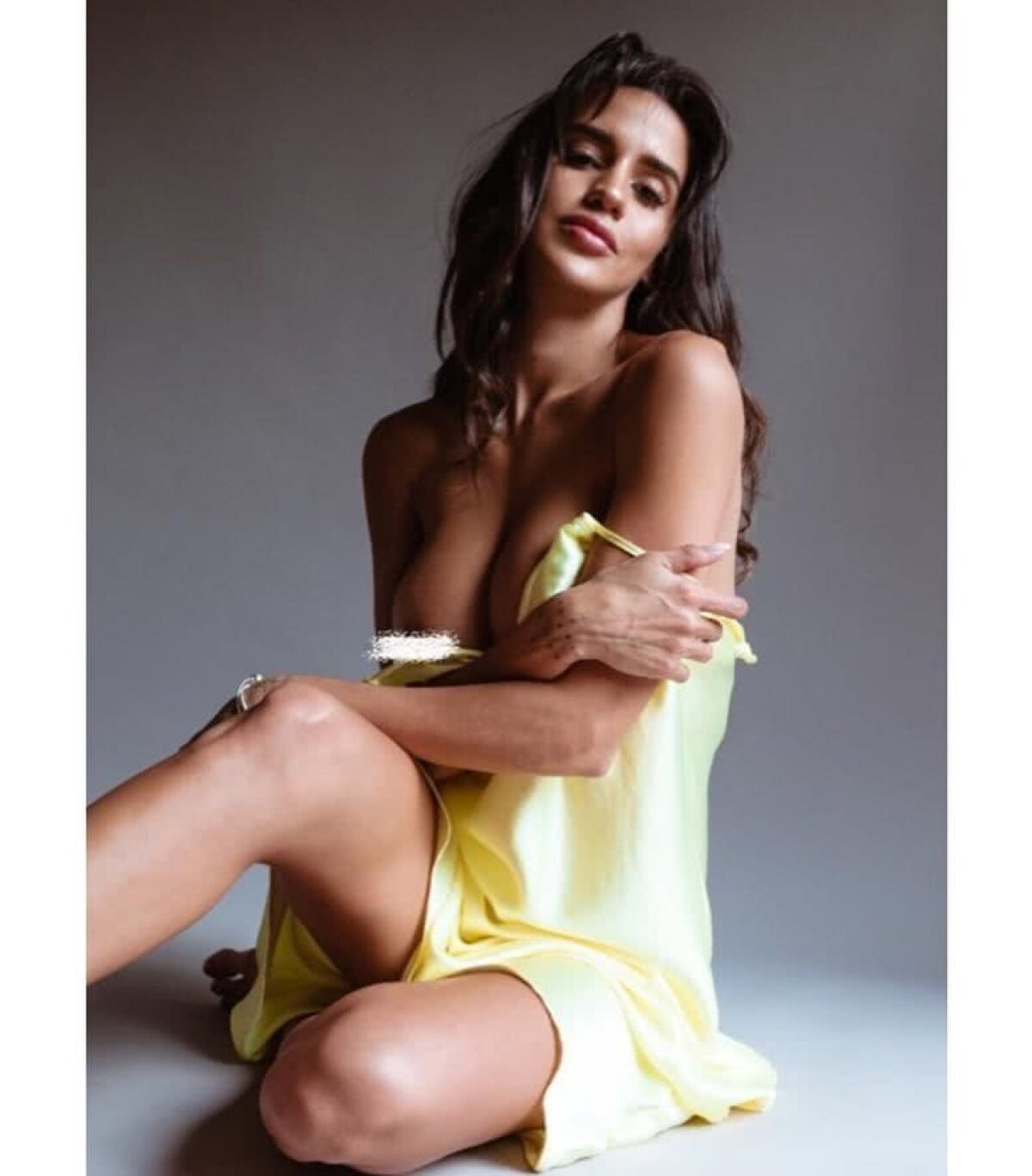GALERIE FOTO INTERZISĂ Luisa le face pe toate! Fotomodelul pasionat de sport care nu ratează nicio petrecere de pe plajele mexicane