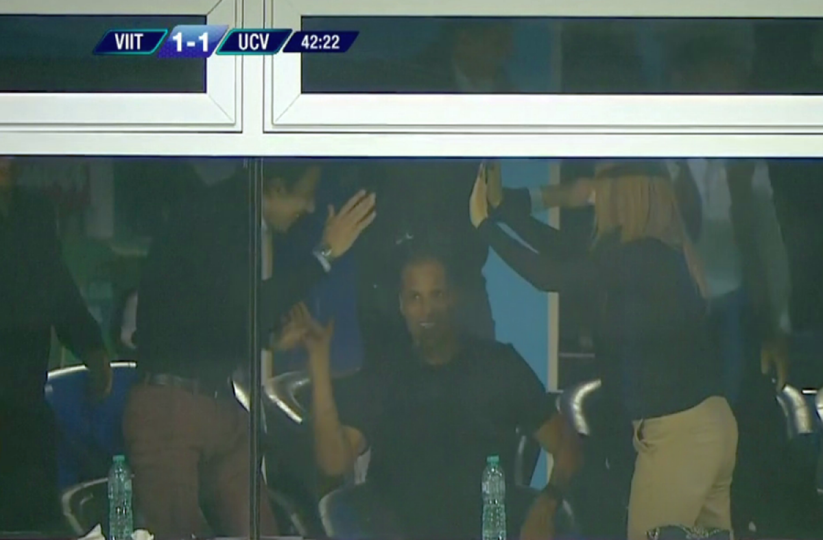 VIITORUL - CSU CRAIOVA 2-1 // VIDEO+FOTO Gol fabulos marcat de Ianis Hagi! Rivaldo s-a bucurat cu Marilena Hagi, „Regele” a făcut show pe margine