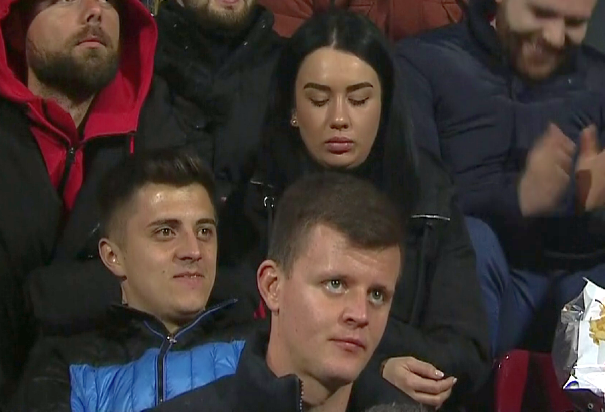  CFR CLUJ - FCSB 0-0 » FOTO Spectacolul s-a mutat în tribune: ardelencele au colorat un derby cenușiu