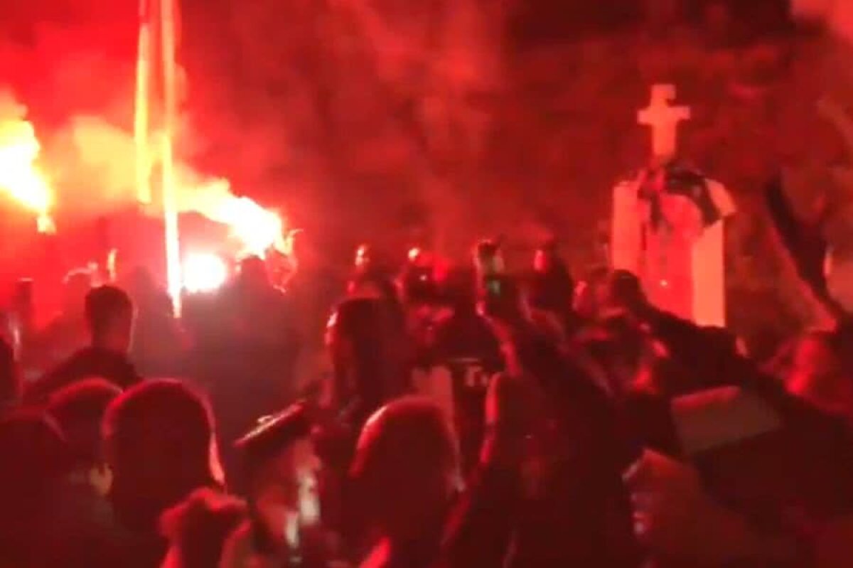 AEL LARISSA - PAOK 1-1 // VIDEO + FOTO Imagini fabuloase din Salonic! Fanii lui Răzvan Lucescu, show cu torțe la revenirea jucătorilor