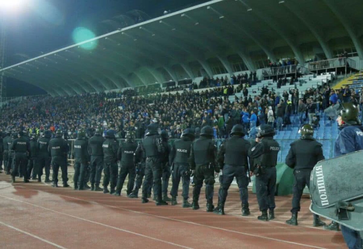 VIDEO + FOTO Cosmin Moți a provocat un scandal uriaș în Bulgaria! Fanii au vrut să intre pe teren să-l bată + fundașul, scos cu jandarmii de pe teren