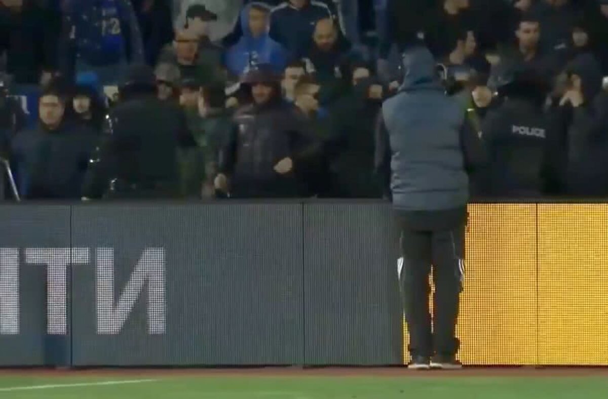 VIDEO + FOTO Cosmin Moți a provocat un scandal uriaș în Bulgaria! Fanii au vrut să intre pe teren să-l bată + fundașul, scos cu jandarmii de pe teren