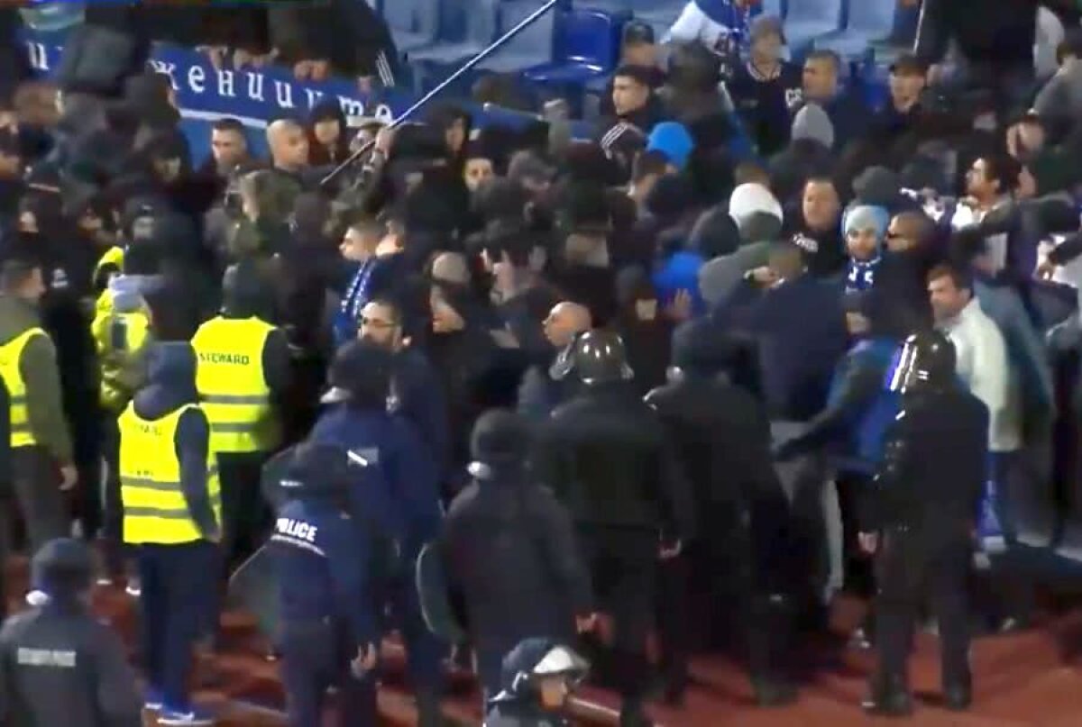 VIDEO + FOTO Cosmin Moți a provocat un scandal uriaș în Bulgaria! Fanii au vrut să intre pe teren să-l bată + fundașul, scos cu jandarmii de pe teren