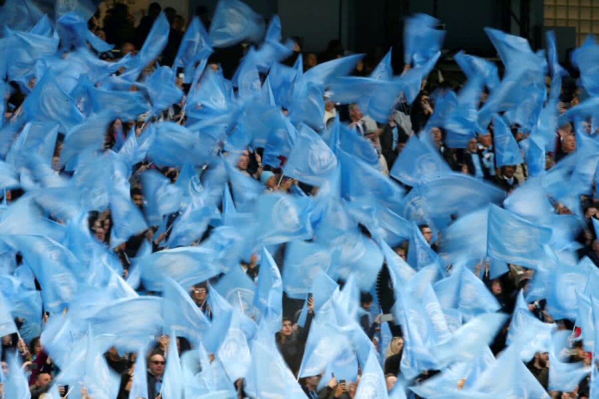 MANCHESTER CITY - TOTTENHAM // GALERIE FOTO Imagini spectaculoase de pe Etihad! Scenografie pe tot stadionul realizată de fanii lui Manchester City