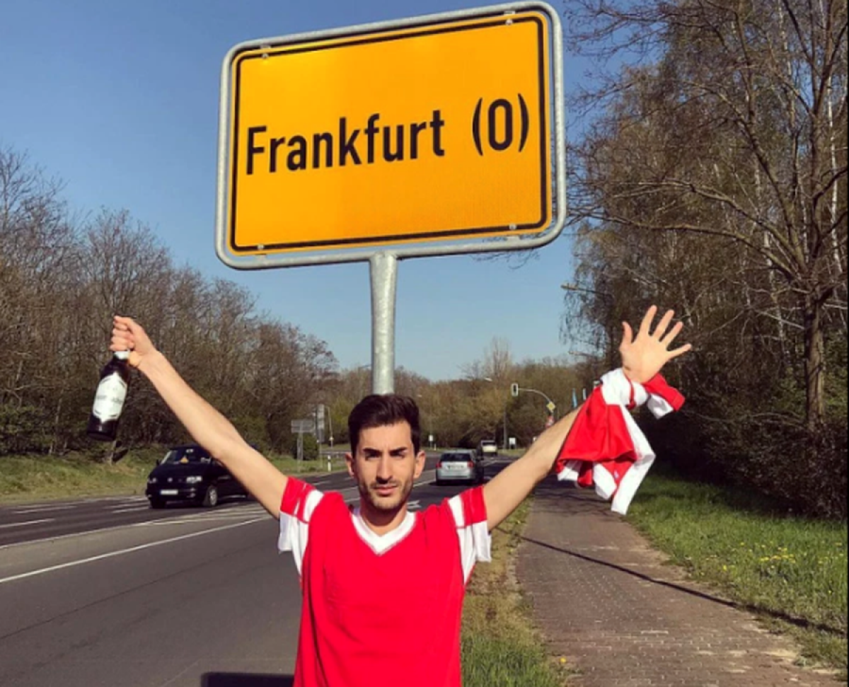 FRANKFURT - BENFICA // FOTO Deplasare cu năbădăi » Un fan portughez a mers în alt Frankfurt :) 