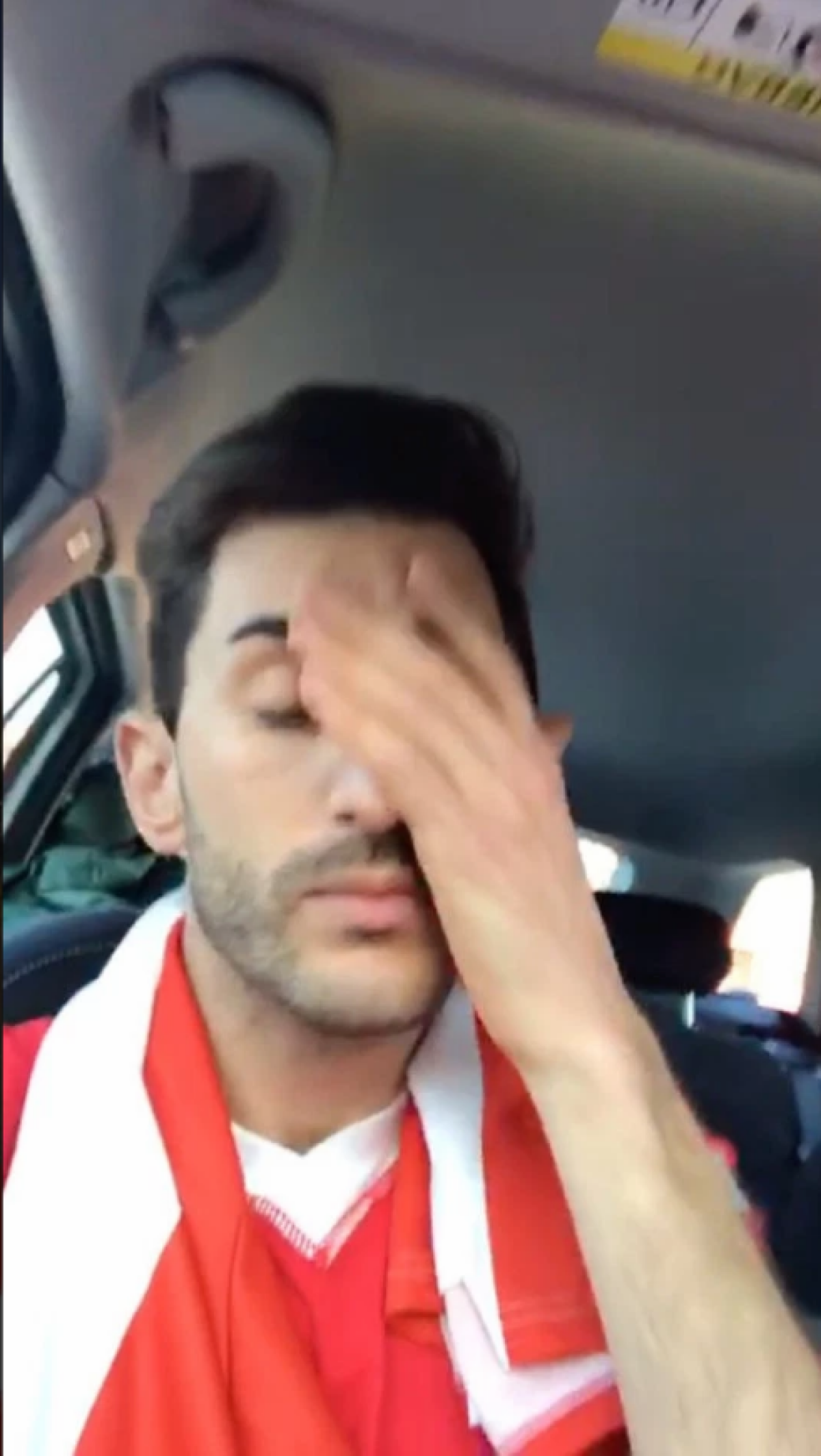 FRANKFURT - BENFICA // FOTO Deplasare cu năbădăi » Un fan portughez a mers în alt Frankfurt :) 