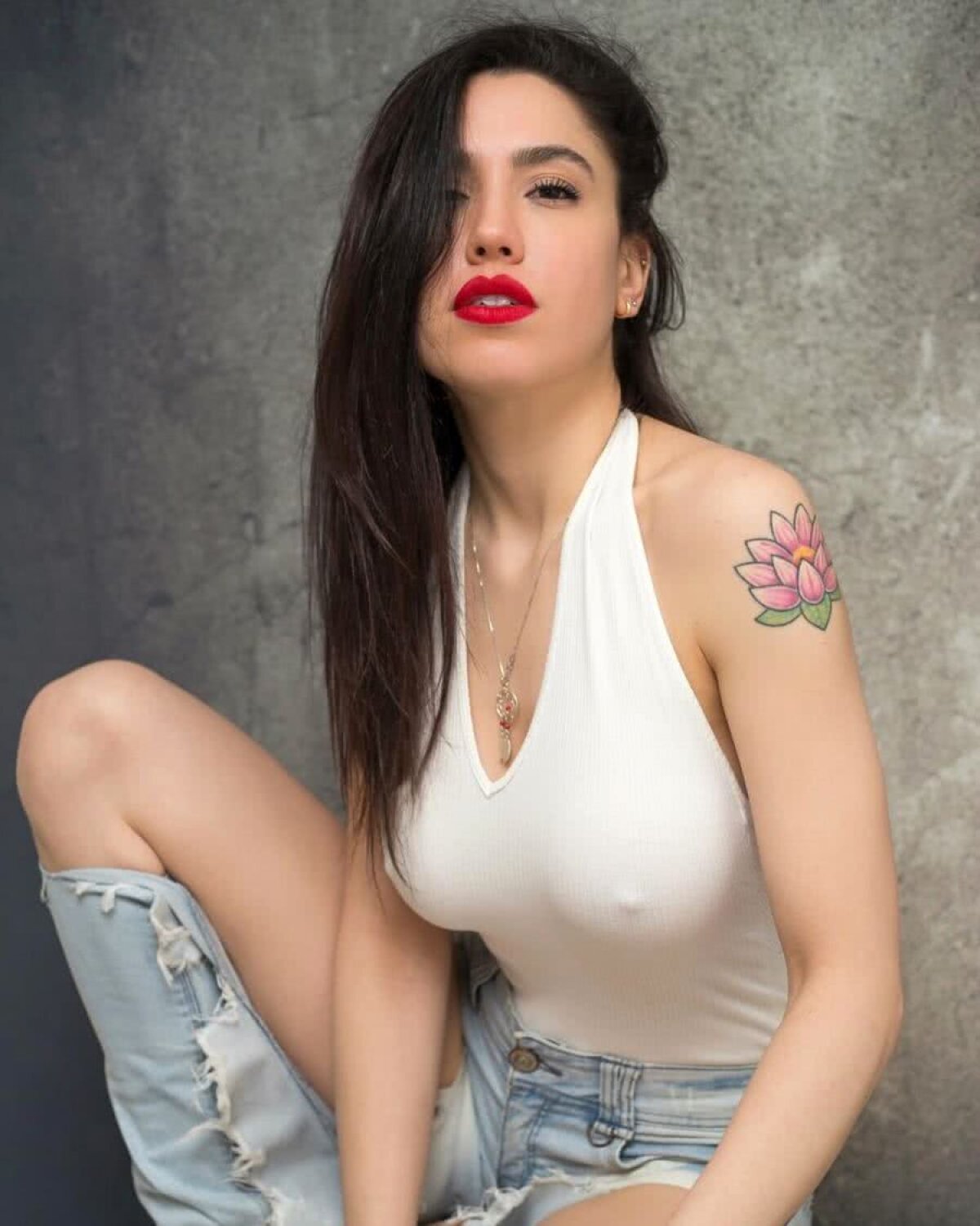 GALERIE FOTO „Iepurașul” Jennifer a ULUIT San Siro! Cea mai obraznică galerie foto cu un fan din Serie A