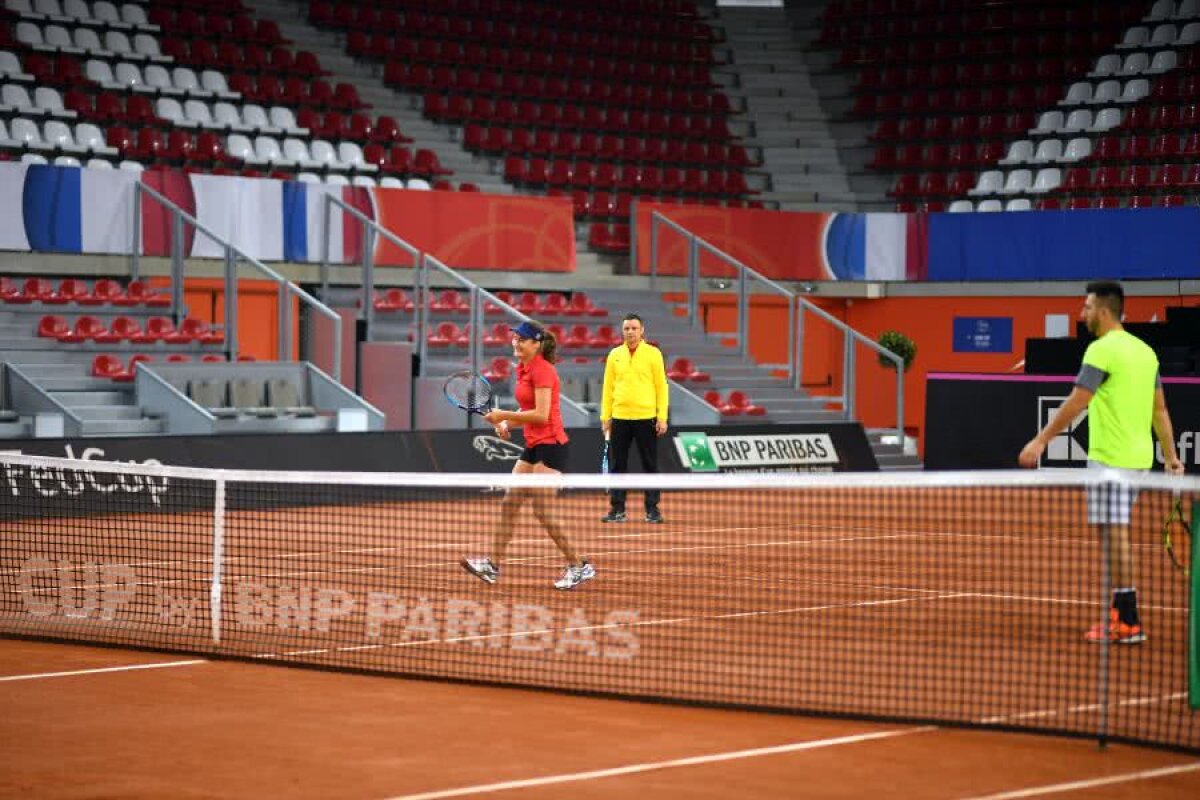 FRANȚA - ROMÂNIA, FED CUP // VIDEO+FOTO EXCLUSIV Imagini de la antrenamentul de azi al echipei de Fed Cup + ultimele detalii de la corespondenții Gazetei