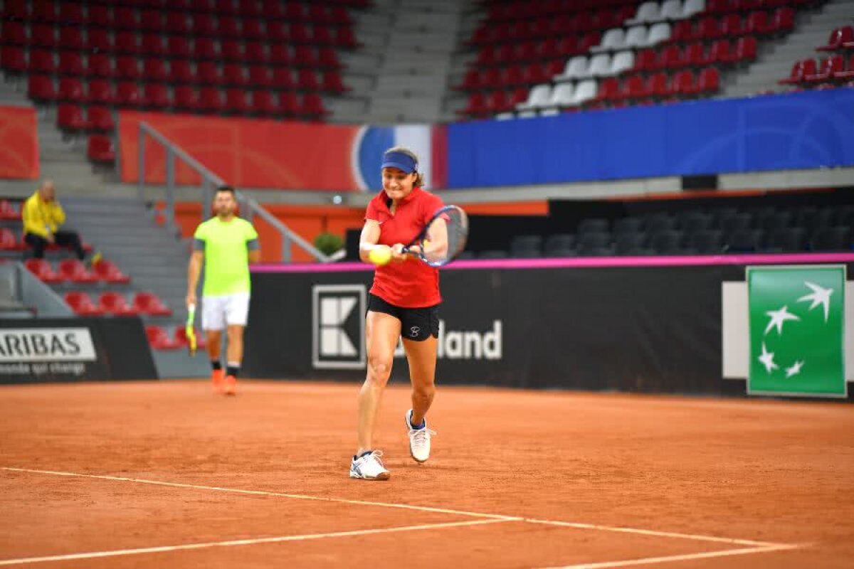 FRANȚA - ROMÂNIA, FED CUP // VIDEO+FOTO EXCLUSIV Imagini de la antrenamentul de azi al echipei de Fed Cup + ultimele detalii de la corespondenții Gazetei