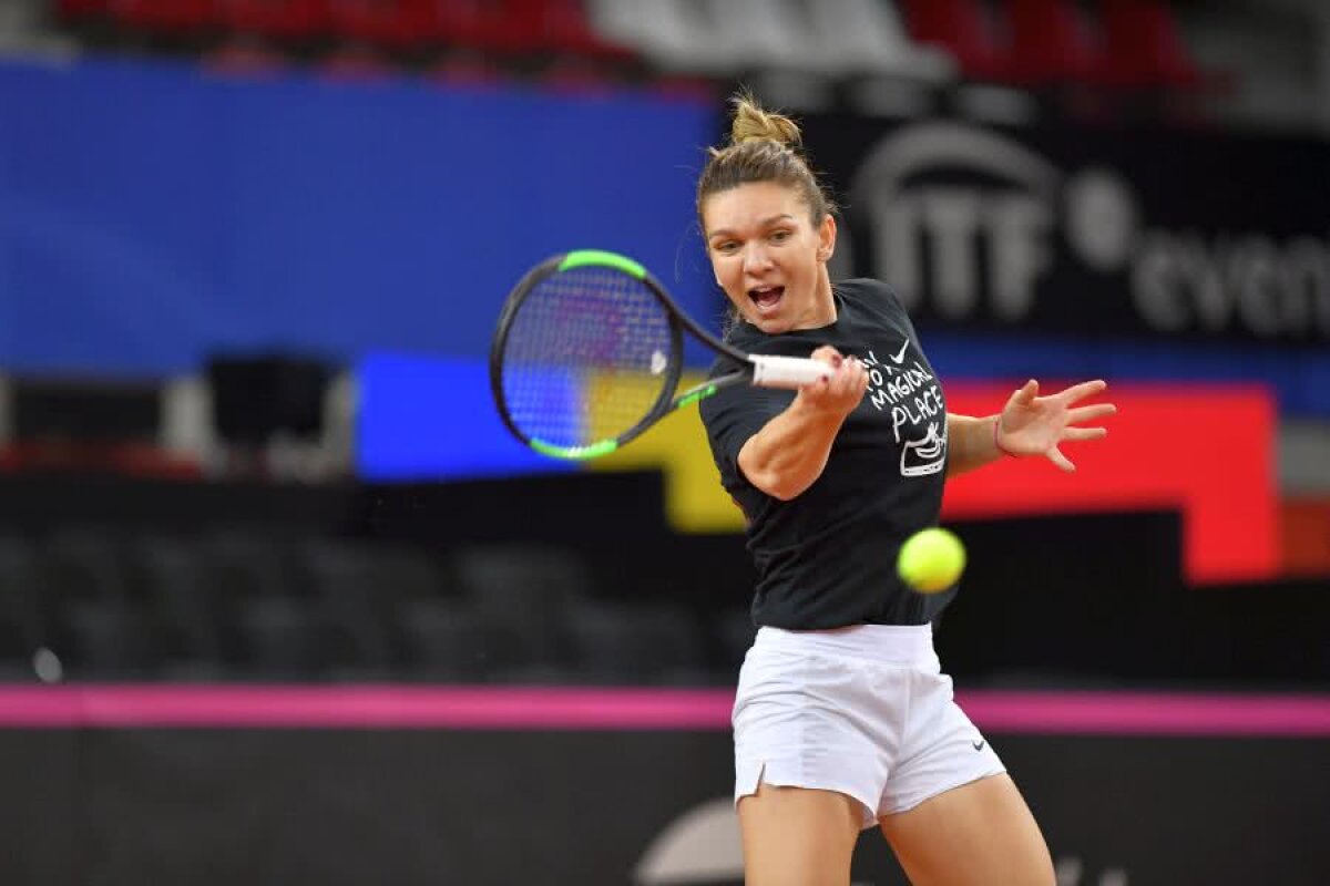 FRANȚA - ROMÂNIA, FED CUP // FOTO Simona Halep, primele declarații după ce a aflat că joacă împotriva Kristinei Mladenovic: „Am emoții, trebuie să recunosc. E diferit în Fed Cup” » Cum arată raportul meciurilor directe