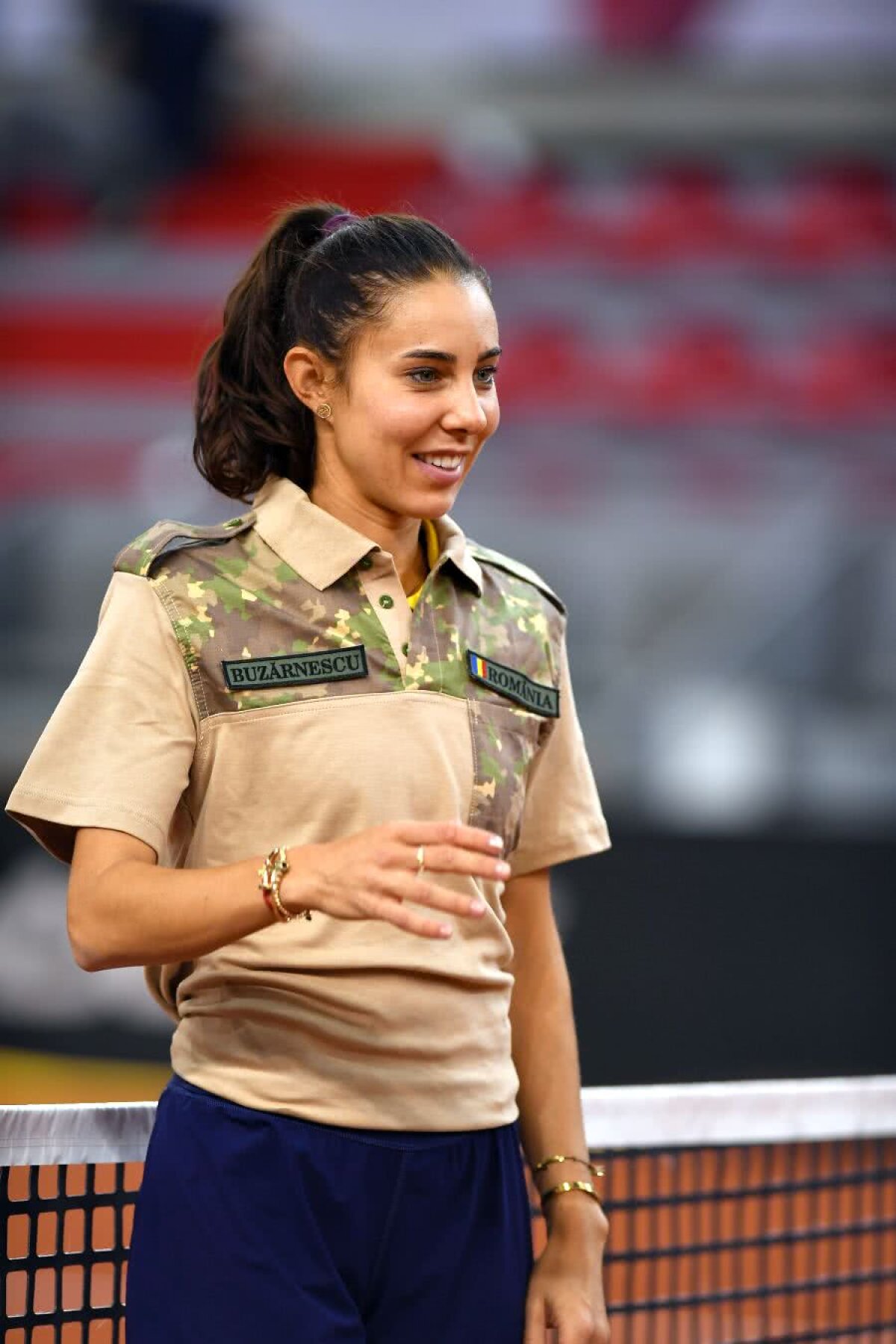 FRANȚA - ROMÂNIA, FED CUP // FOTO Simona Halep și compania, în haine de armată! Militarii români din Afghanistan susțin echipa României de Fed Cup