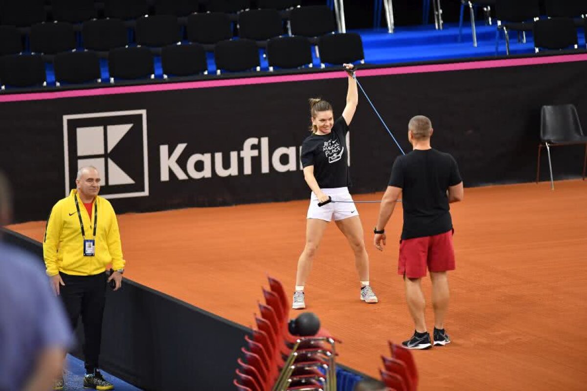 FRANȚA - ROMÂNIA, FED CUP // Zgura din sala cu surprize » Detalii inedite de la antrenament: întrebarea pusă de Monica Niculescu + ce inovație pregătesc francezii