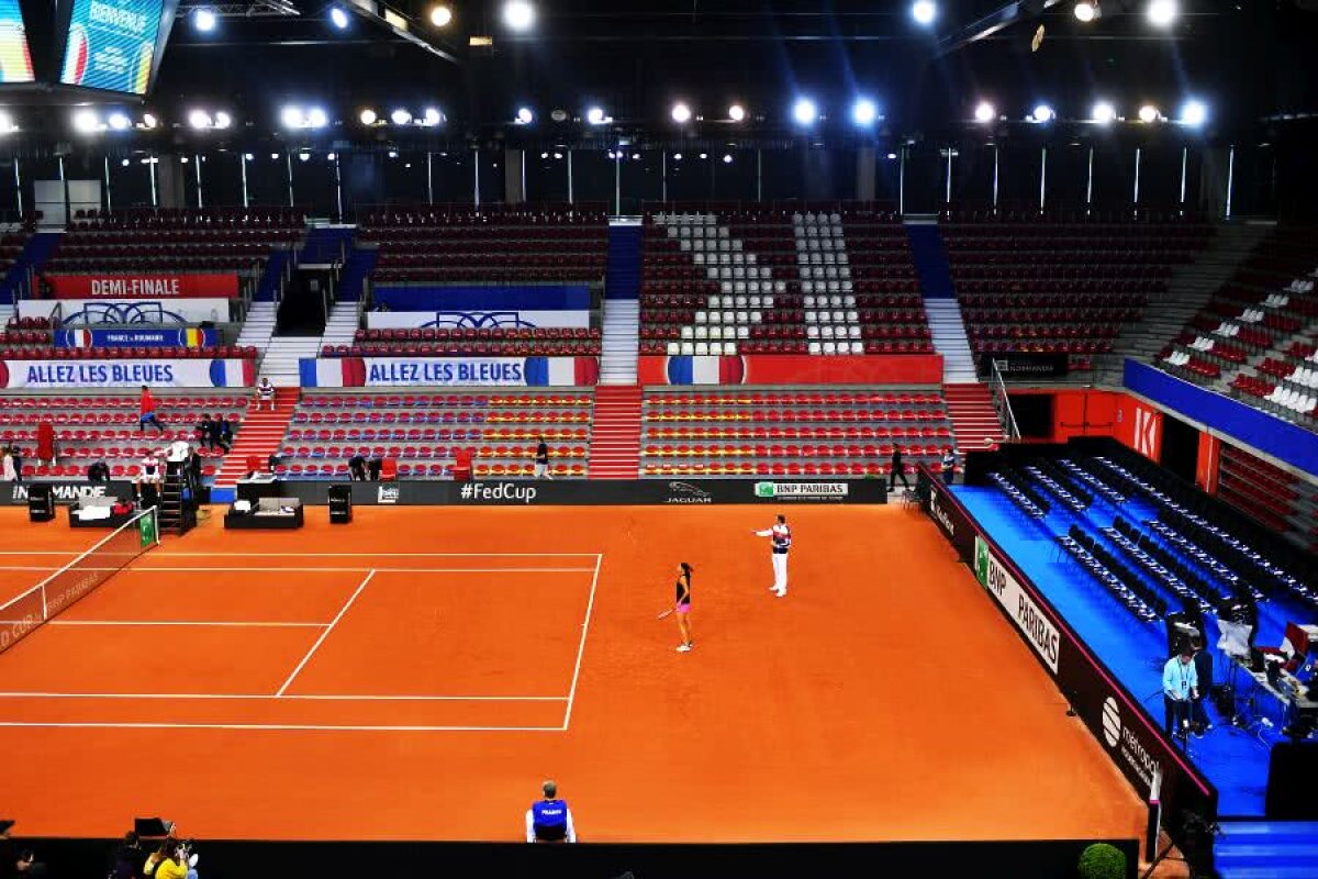  FED CUP, FRANȚA - ROMÂNIA 1-1 // VIDEO+FOTO Mihaela Buzărnescu a pierdut în fața Carolinei Garcia, Simona Halep a trecut de Kristina Mladenovic
