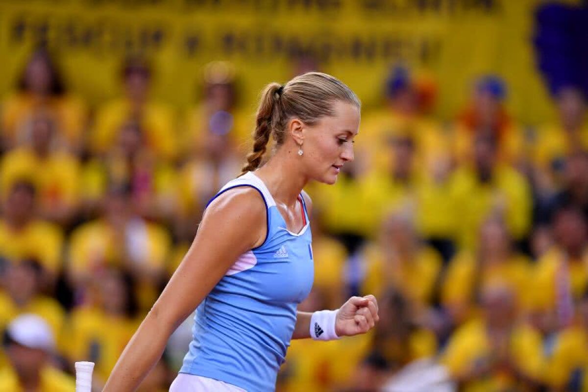  FED CUP, FRANȚA - ROMÂNIA 1-1 // VIDEO+FOTO Mihaela Buzărnescu a pierdut în fața Carolinei Garcia, Simona Halep a trecut de Kristina Mladenovic