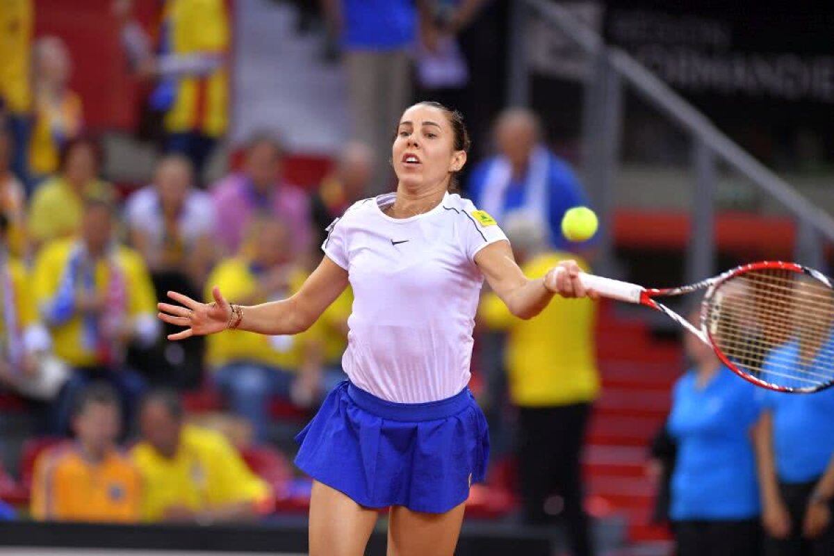  FED CUP, FRANȚA - ROMÂNIA 1-1 // VIDEO+FOTO Mihaela Buzărnescu a pierdut în fața Carolinei Garcia, Simona Halep a trecut de Kristina Mladenovic