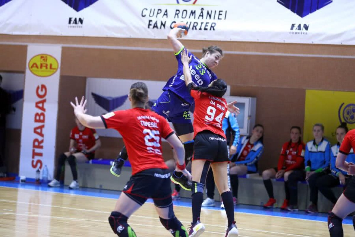 Măgura Cisnădie - SCM Rm. Vâlcea 21-31 // FOTO Sezonul perfect pentru oltence continuă » Vâlcea s-a calificat în finala Cupei României