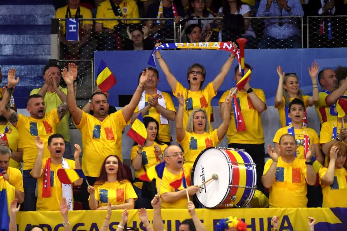 FRANȚA - ROMÂNIA 1-1, FED CUP // Simona Halep, după primul punct adus României: „Vreau să câștigăm, este visul meu de anul acesta” + Laude pentru suporterii români