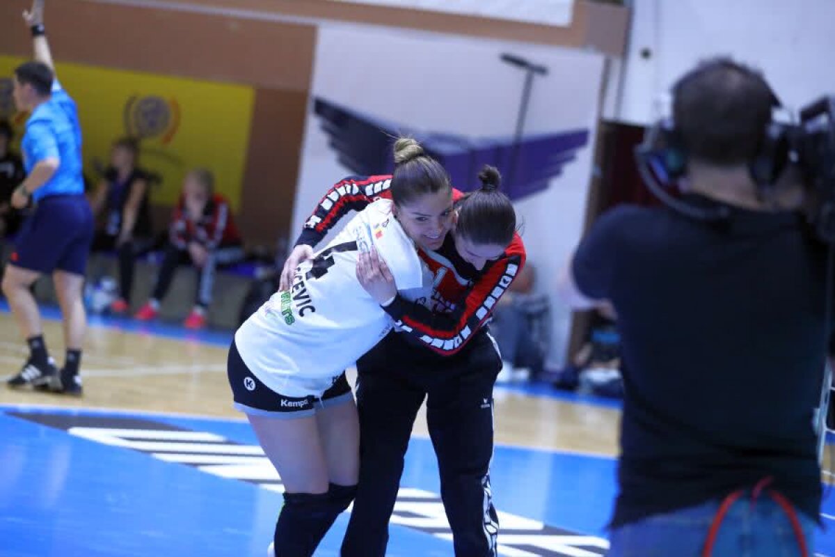 CSM București - HC Zalău 27-23 // FOTO O repriză a fost de ajuns » CSM București s-a calificat fără emoții în finala Cupei României