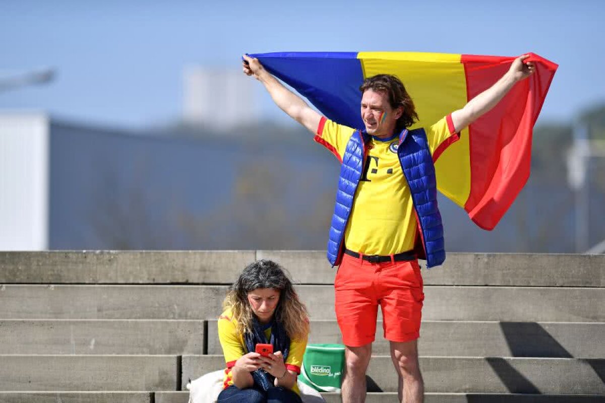 SIMONA HALEP - CAROLINE GARCIA // VIDEO+FOTO Rouen, din nou teritoriu românesc! Imaginile trimise de corespondenții GSP arată cum fanii au luat cu asalt sala pentru primul meci al zilei!