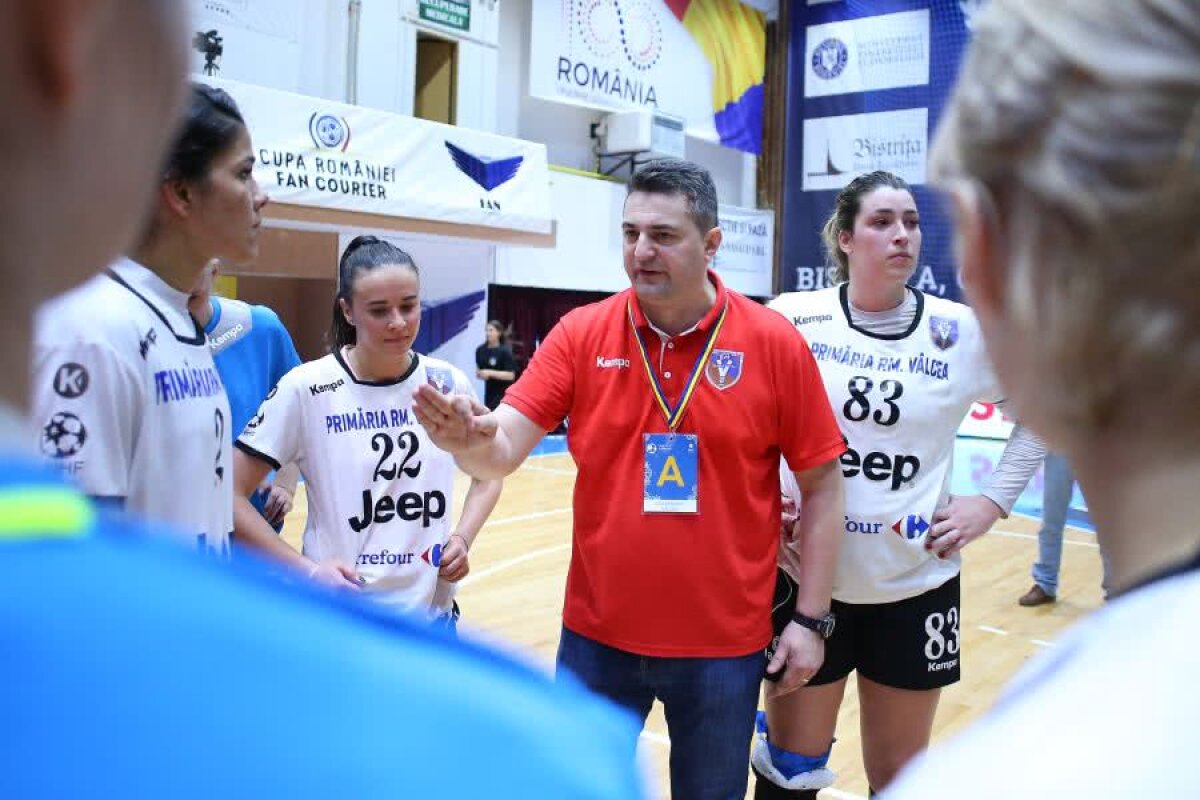 CSM București - SCM Rm. Vâlcea 30-29 // În sfârșit, un trofeu! » CSM București a câștigat Cupa României la handbal feminin