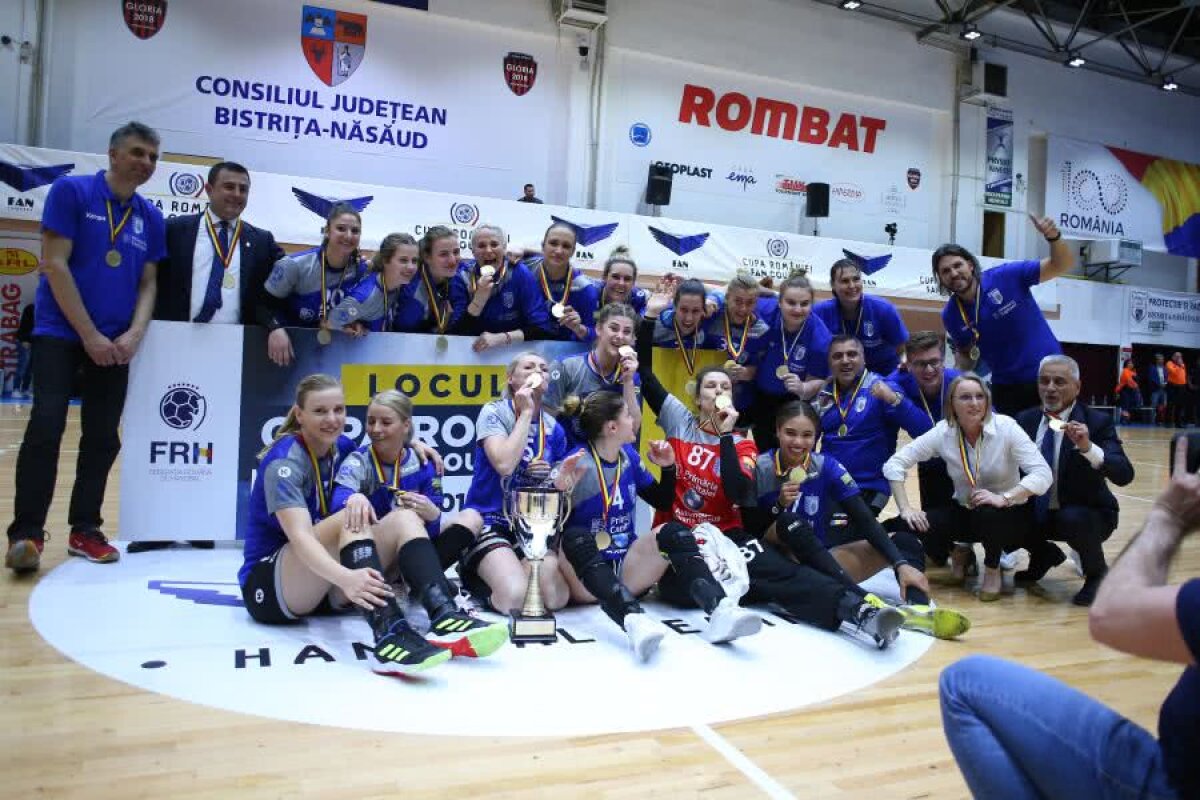 CSM București - SCM Rm. Vâlcea 30-29 // În sfârșit, un trofeu! » CSM București a câștigat Cupa României la handbal feminin