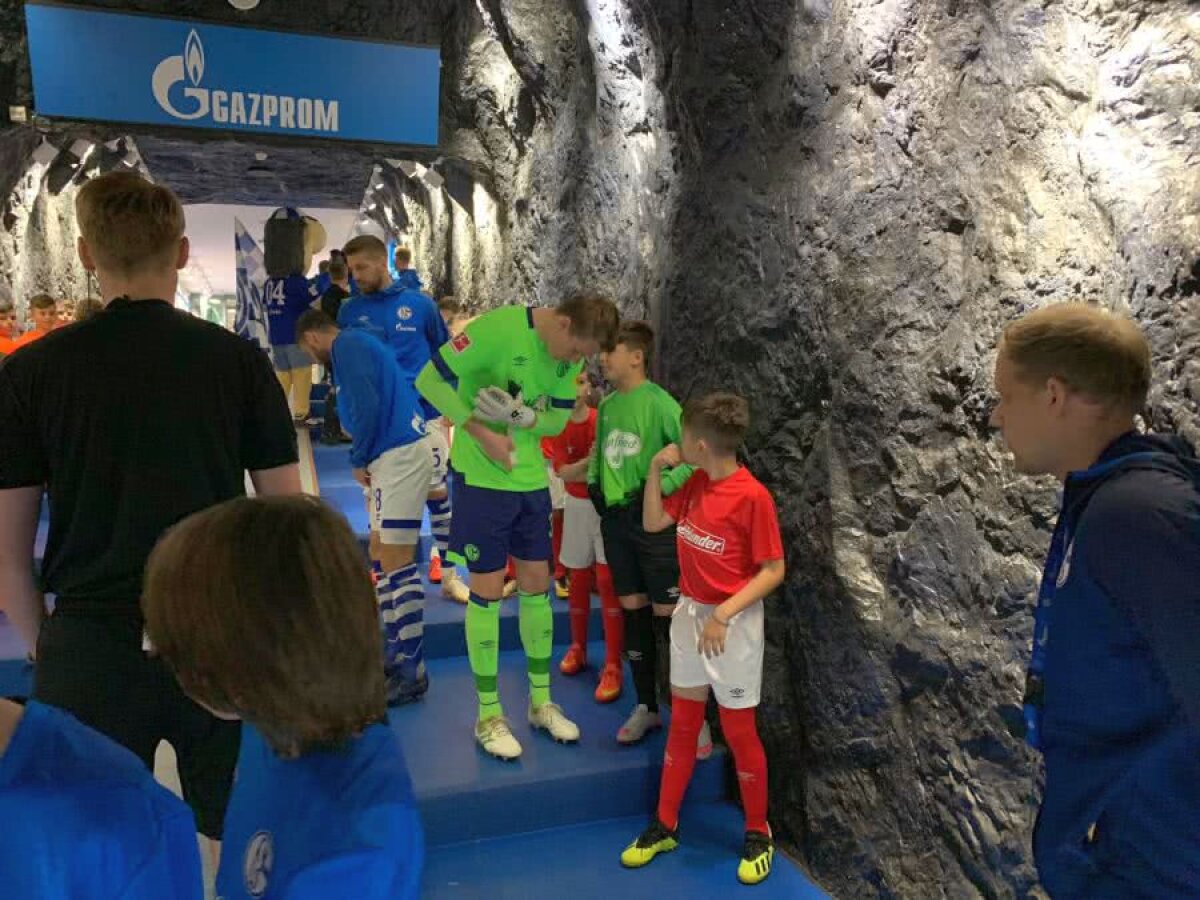 VIDEO + FOTO Copiii din selecționata U10 a Bacăului au intrat pe teren în Schalke - Hoffenheim 2-5