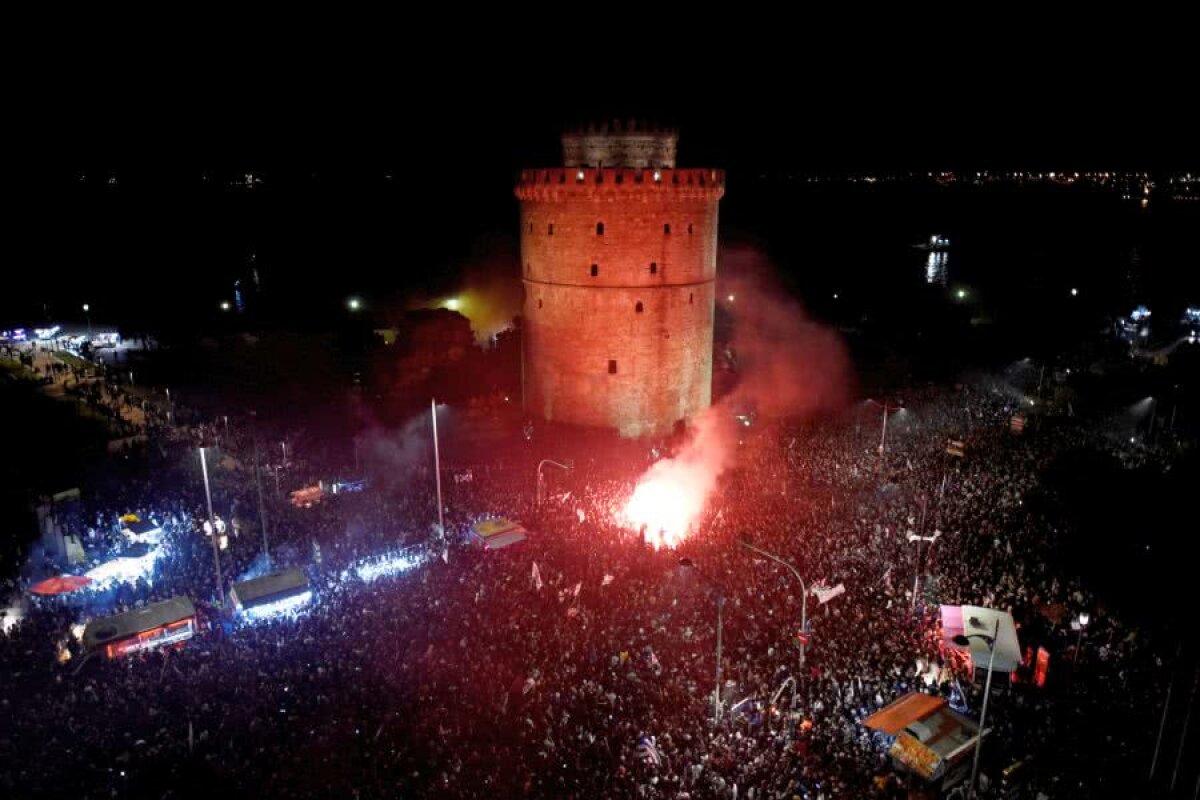 EXCLUSIV Răzvan Lucescu despre cum a trăit primul titlu de campion, cu PAOK: „Voiam să-mi iau ghiozdanul și să fug! Simt că pot călca pe nori”