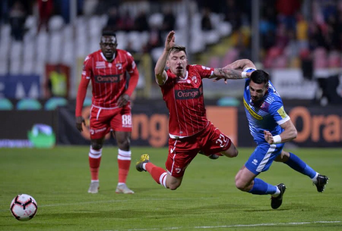 VIDEO + FOTO Când Dinamo nu poate, rezolvă arbitrul » Dima le-a refuzat moldovenilor un penalty și nu l-a eliminat pe Ndiaye, care a marcat golul victoriei