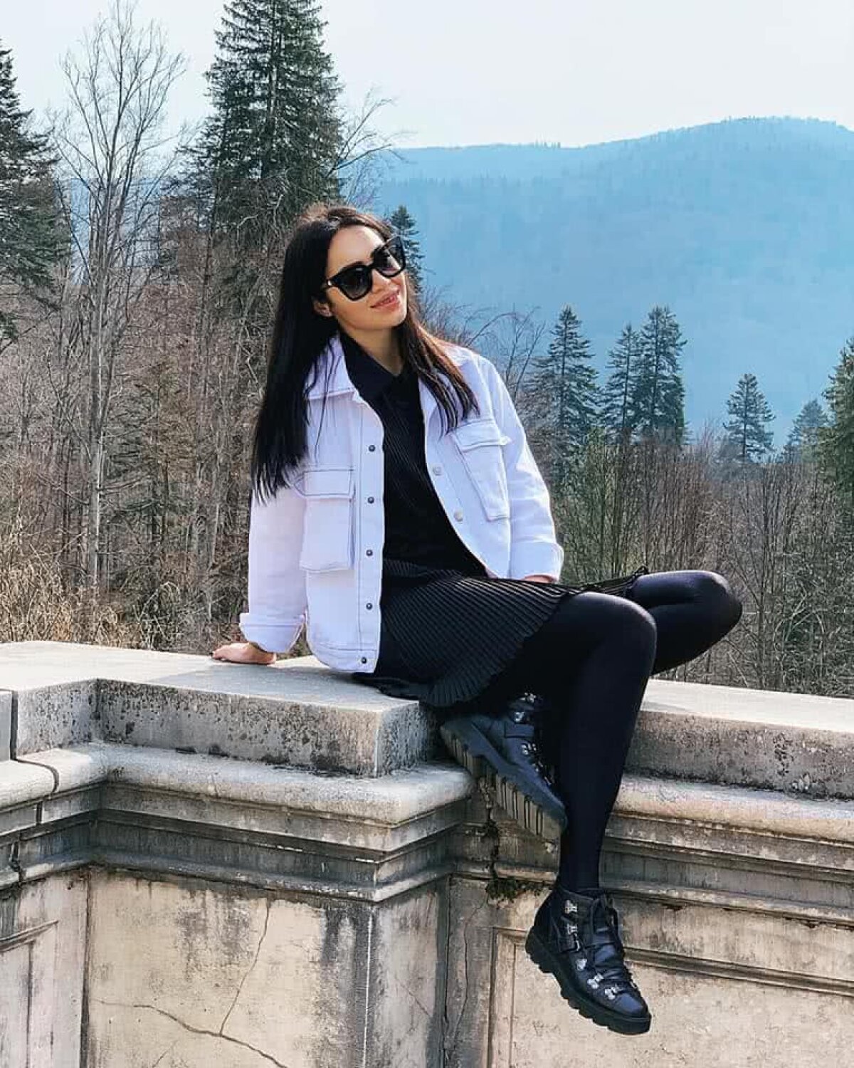 GALERIE FOTO El e titular în apărarea lui Gică Hagi, ea visează la o carieră în politică și adună „adeziuni” pe Instagram ;)