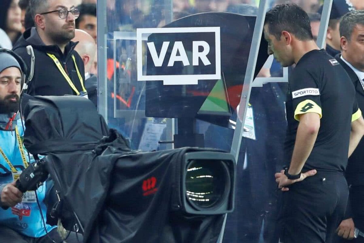 EXCLUSIV Cațavencii din Liga 1» Gazeta a întrebat cele 14 cluburi dacă vor arbitraj video și a primit răspunsuri surprinzătoare: „Vrem, cu o condiție”