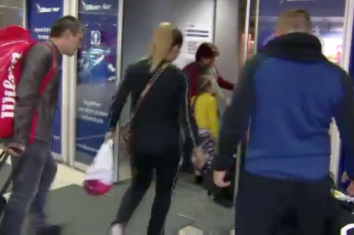 VIDEO + FOTO Simona Halep a revenit în România, s-a supărat și a plecat în timpul interviului de pe aeroportul Otopeni