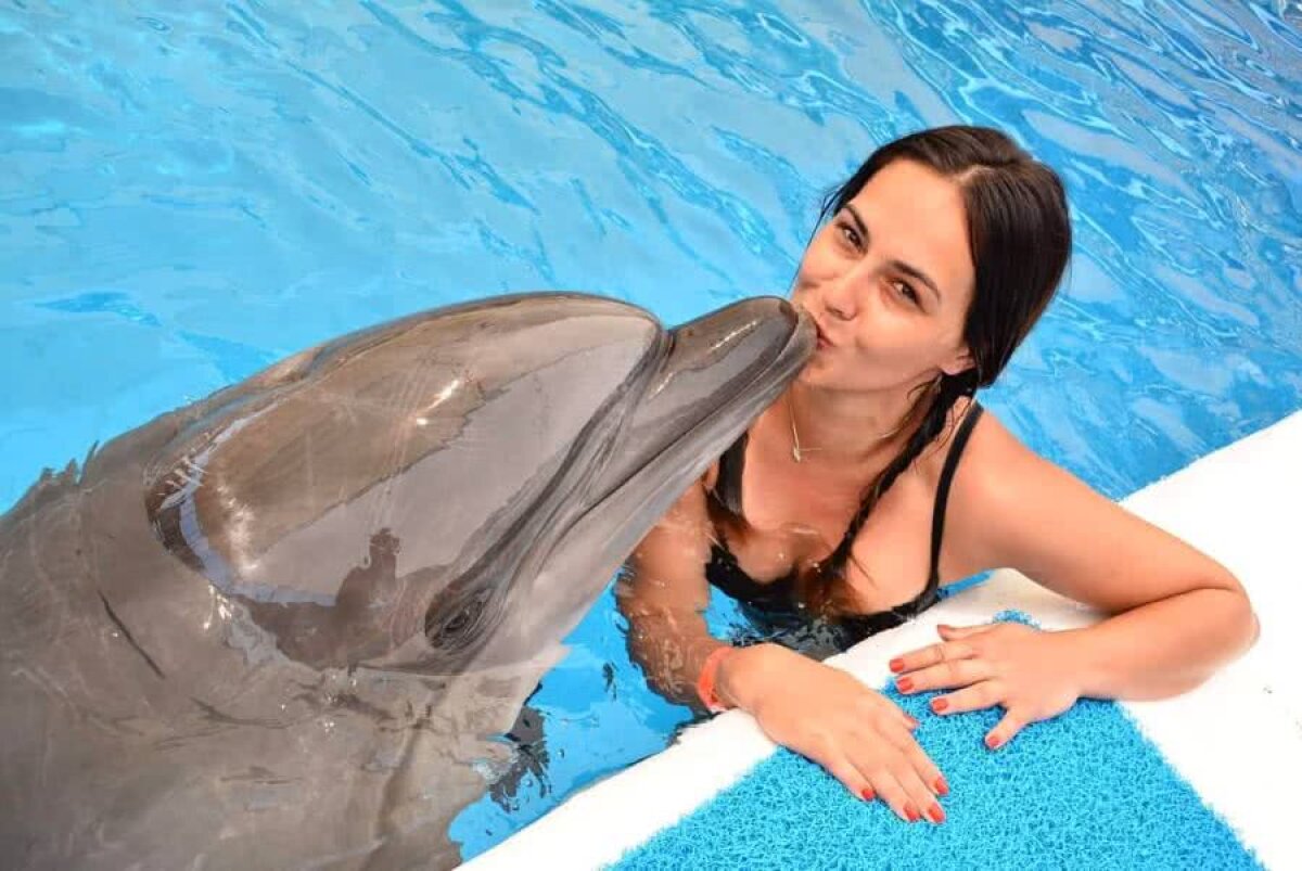 GSP Live // VIDEO+FOTO Elena Voicu, cea mai frumoasă handbalistă română în 2016: „Handbalul defeminizează: nu poți fi și domnișoară, și handbalistă”