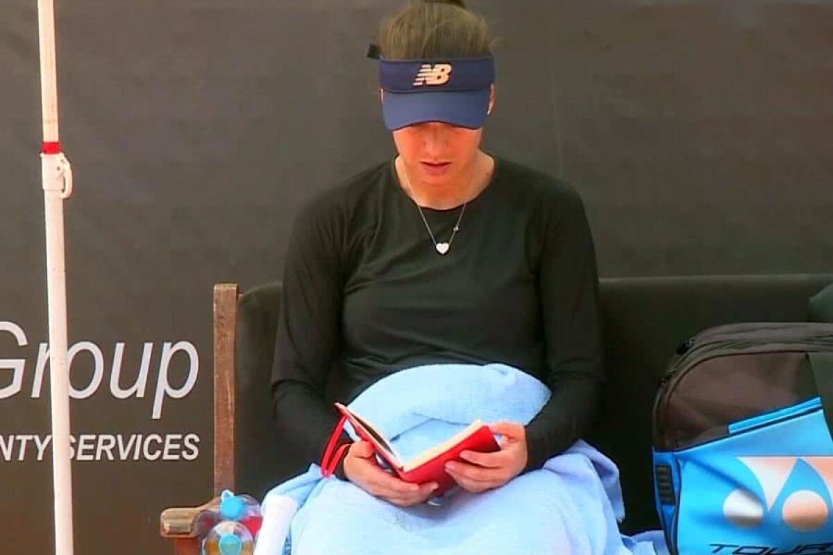 WTA ISTANBUL // VIDEO+FOTO Sorana Cîrstea, gest reprobabil în meciul cu Barbora Strycova! L-a bruscat pe arbitru: „Ești nebun sau orb?”