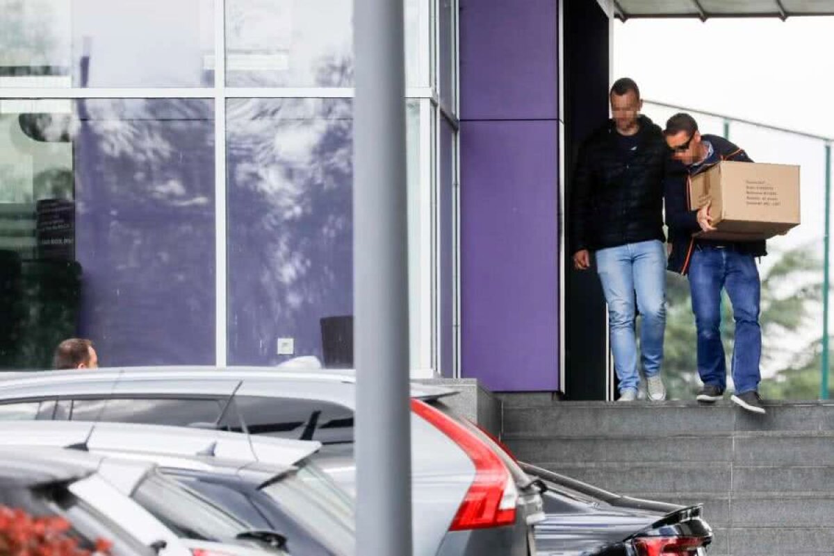 FOTO Spălare de bani la transferurile lui Stanciu și Chipciu de la FCSB? » 30 de polițiști au descins astăzi în birourile lui Anderlecht