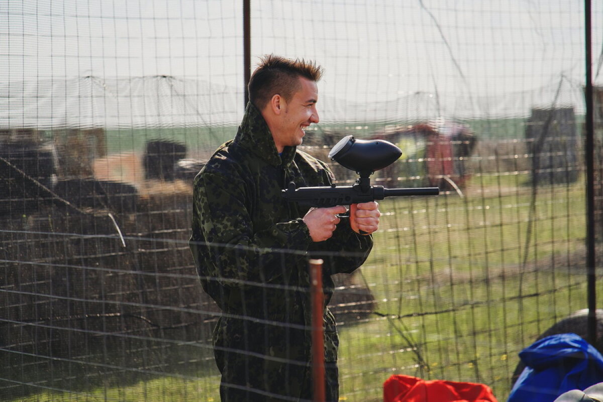 VIITORUL - CSU CRAIOVA // Papură ca Luis Enrique! Și-a dus jucătorii de la CSU Craiova la paintball și visează la remontada cu Viitorul