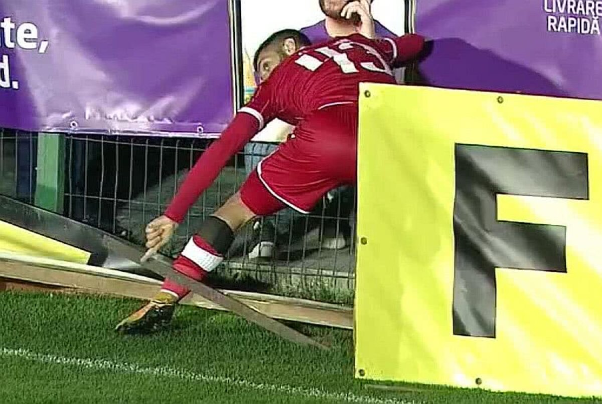 FC VOLUNTARI - DINAMO 1-2 // Mattia Montini, panică după ce a marcat! Atacantul lui Dinamo și-a prins piciorul într-un panou publicitar