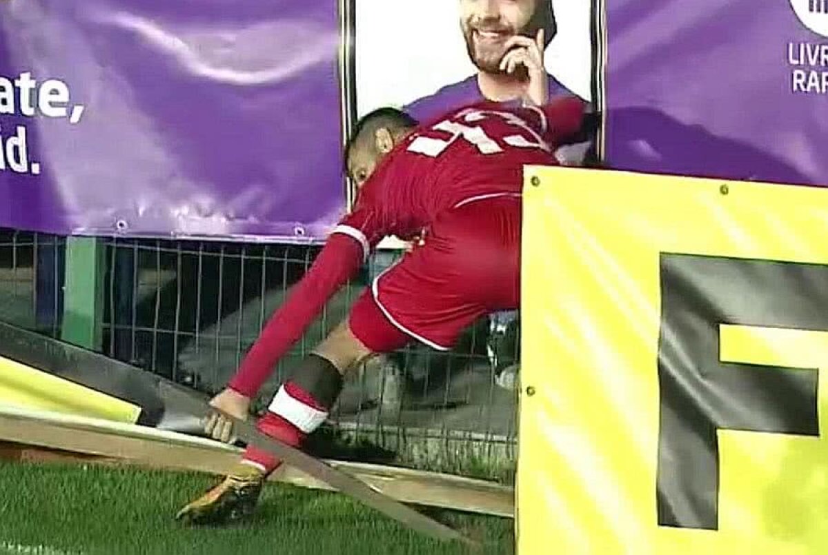 FC VOLUNTARI - DINAMO 1-2 // Mattia Montini, panică după ce a marcat! Atacantul lui Dinamo și-a prins piciorul într-un panou publicitar