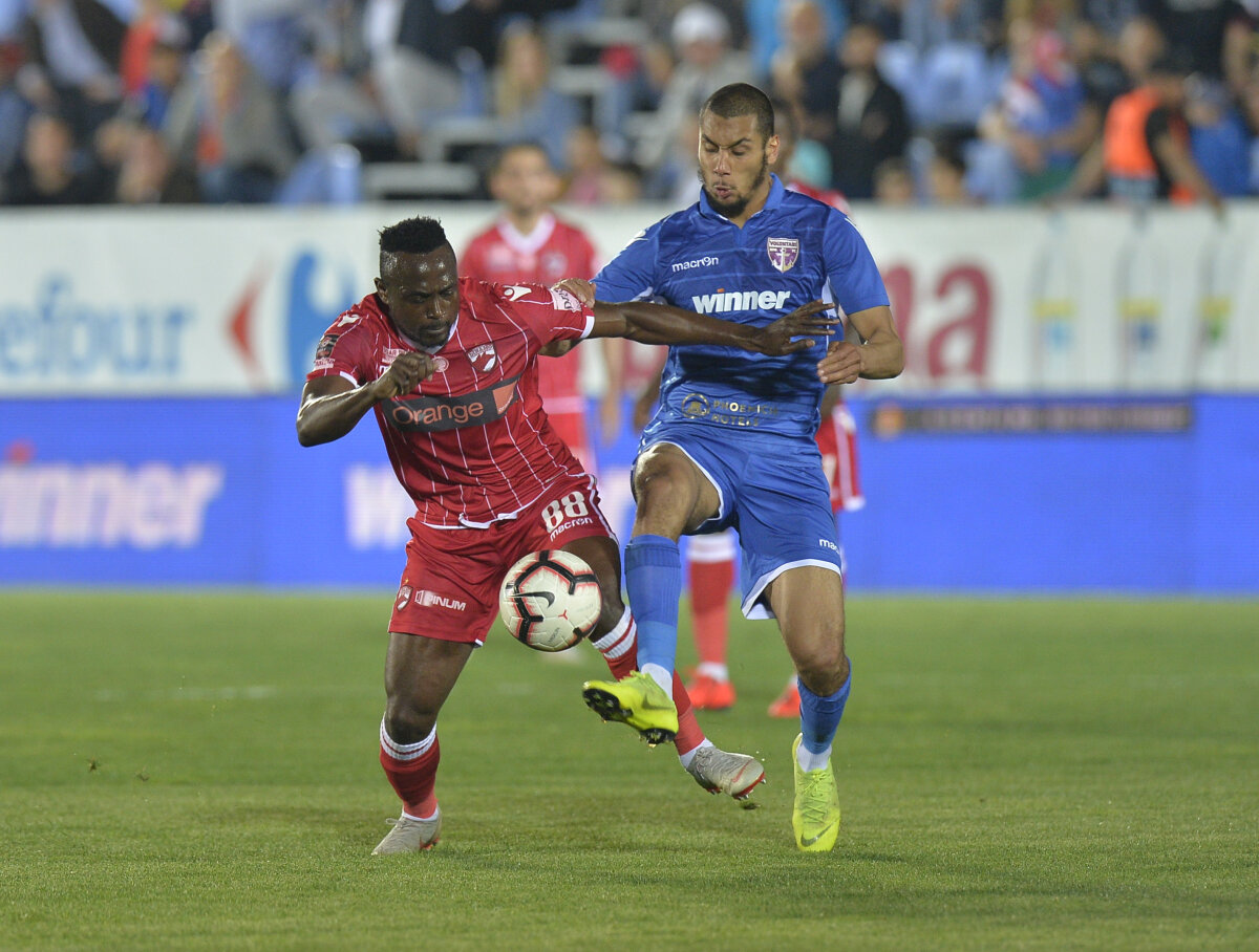 FC VOLUNTARI - DINAMO 1-2 // FOTO + VIDEO „Câinii” câștigă pe final un meci anost, salvat de ultimele 10 minute: Ricardo Grigore și Montini au adus victoria