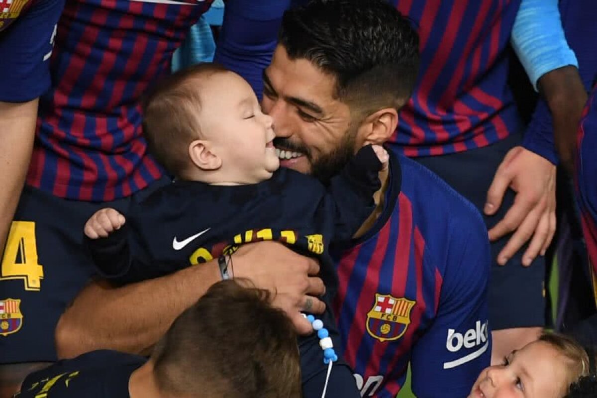 FOTO și VIDEO Sărbătoarea copiilor! Catalanii au celebrat împreună cu familiile lor titlul 26 cucerit în La Liga
