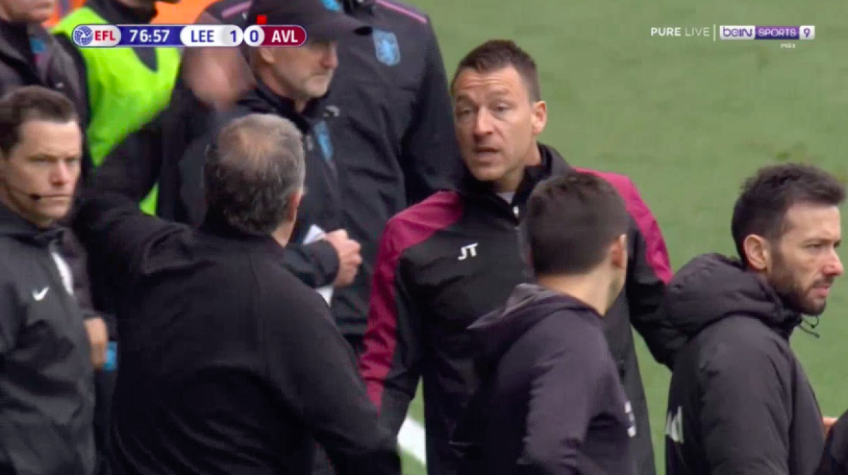 LEEDS - ASTON VILLA 1-1 // VIDEO+FOTO Scene uluitoare în Anglia: „N-am mai văzut niciodată așa ceva!” » Marcelo Bielsa le-a ordonat jucătorilor să-i lase pe adversari să înscrie!